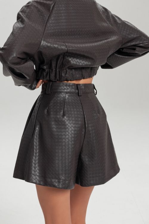 Шорты с эффектом плетения