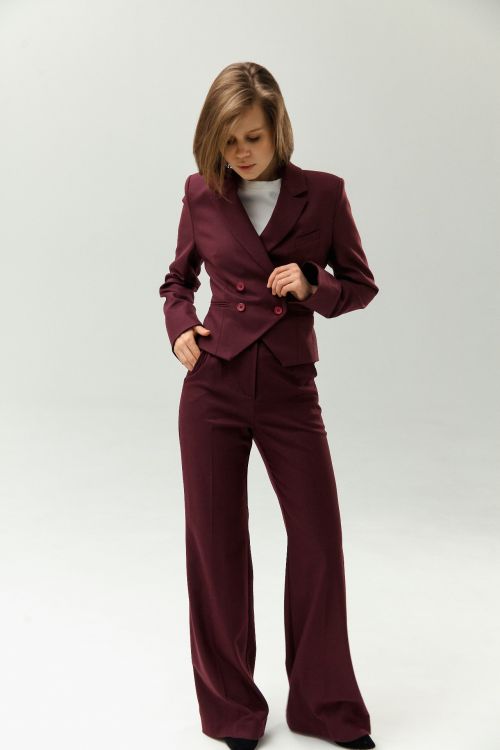 Жакет укороченный с завязками на спинке