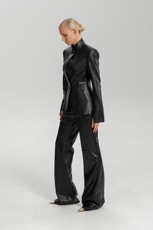 Брюки клеш из эко-кожи с отстрочкой