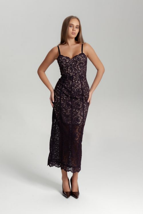 Платье из кружева